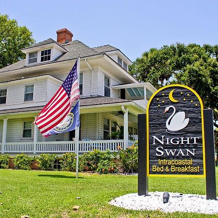 Night Swan Intracoastal Bed & Breakfast Нью-Смірна-Біч Екстер'єр фото
